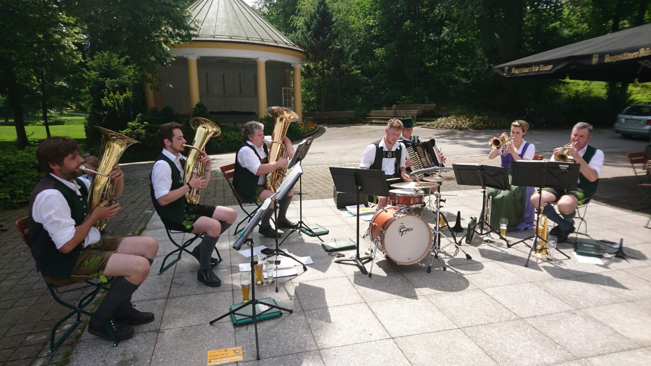 Anni und die Brotzeitmusi
